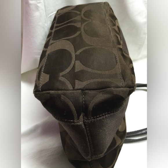 Coach Purse. Canvas - Picture 14 of 16